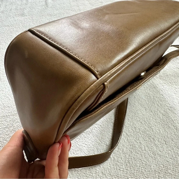 Vintage Liz Claiborne Brown Crossbody Bag - Picture 14 of 16